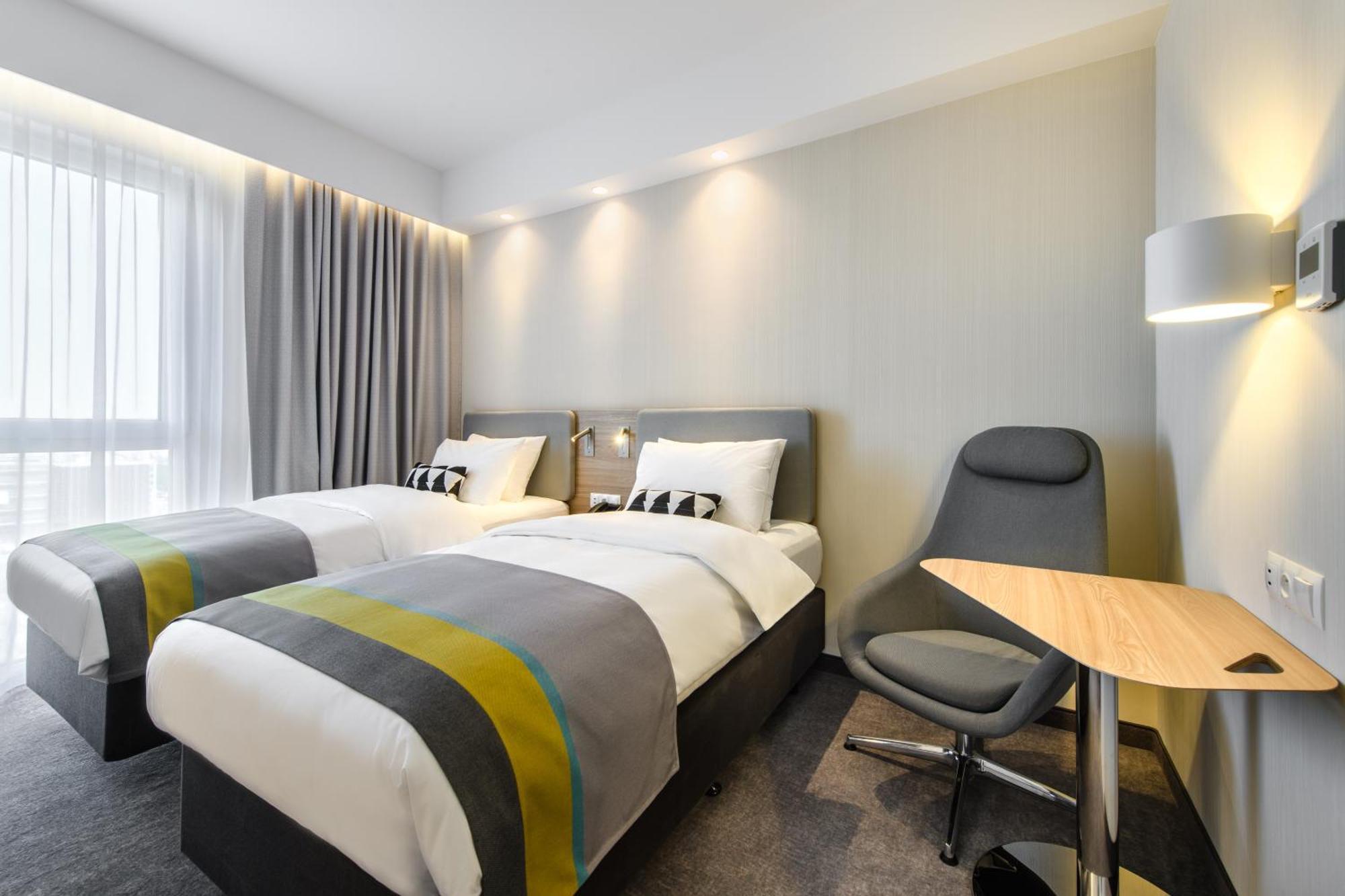 Holiday Inn Express - Rzeszow Airport By Ihg Ясьонка Екстер'єр фото